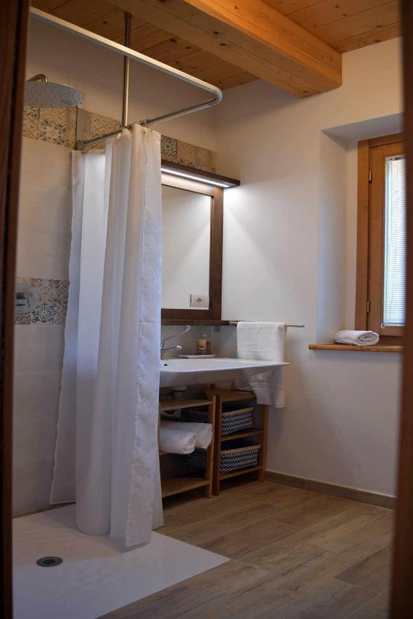 Casa Montefiore 13 Iris Lt Nella Tranquilla Campagna Marchigiana Ancona Bagian luar foto