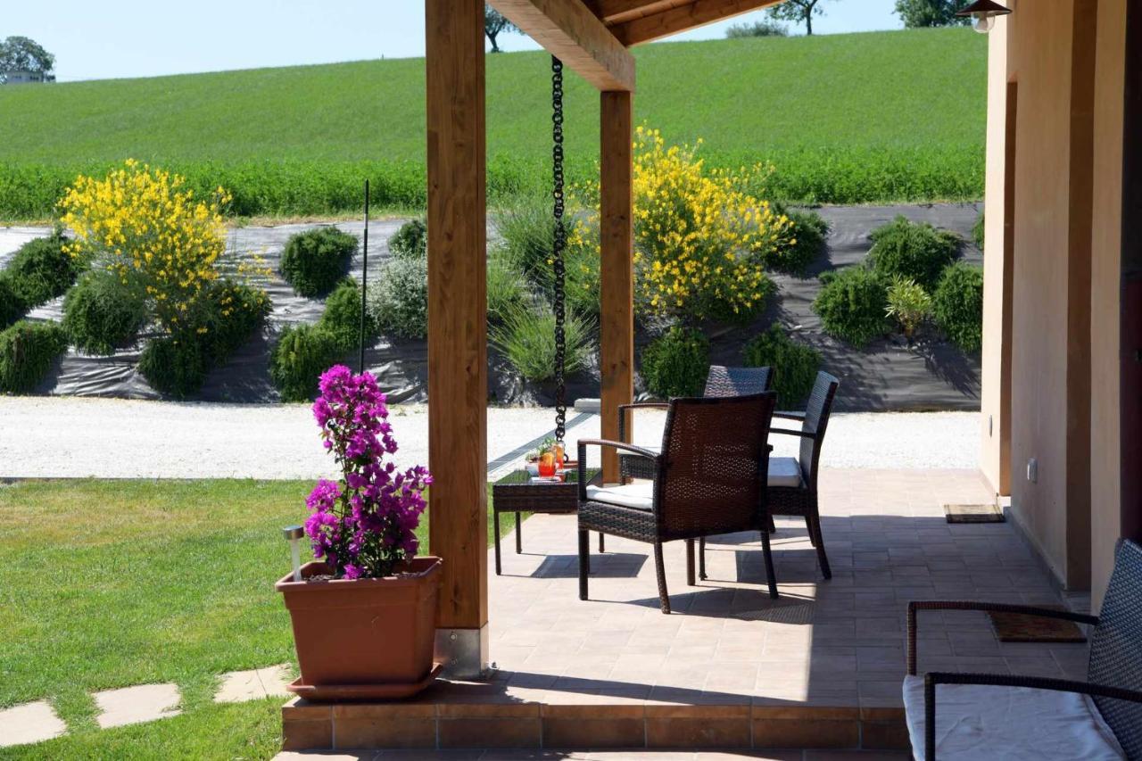 Casa Montefiore 13 Iris Lt Nella Tranquilla Campagna Marchigiana Ancona Bagian luar foto