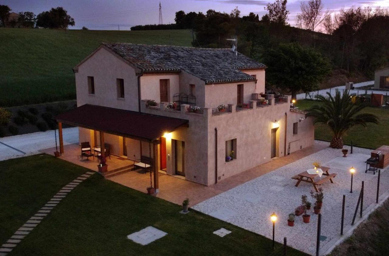 Casa Montefiore 13 Iris Lt Nella Tranquilla Campagna Marchigiana Ancona Bagian luar foto