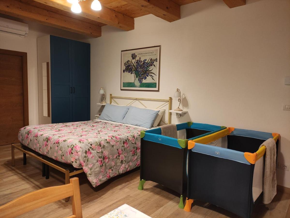 Casa Montefiore 13 Iris Lt Nella Tranquilla Campagna Marchigiana Ancona Bagian luar foto