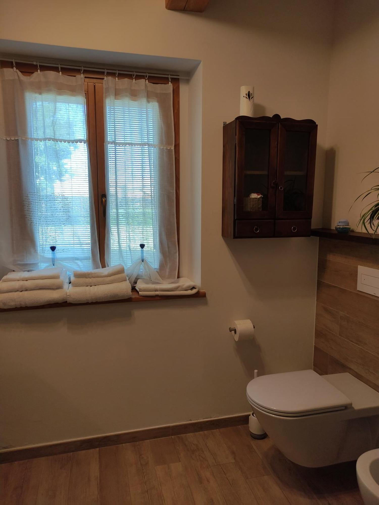 Casa Montefiore 13 Iris Lt Nella Tranquilla Campagna Marchigiana Ancona Bagian luar foto